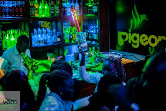Ambiance — Pigeon Vert Lounge Bar