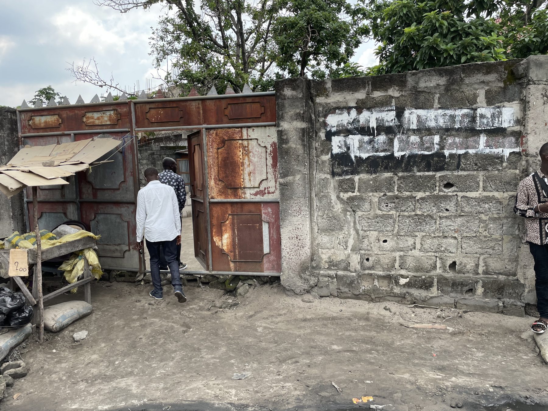 Visite d'une parcelle par notre équipe à Kinshasa