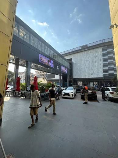 Ambiance — Galleria Mall