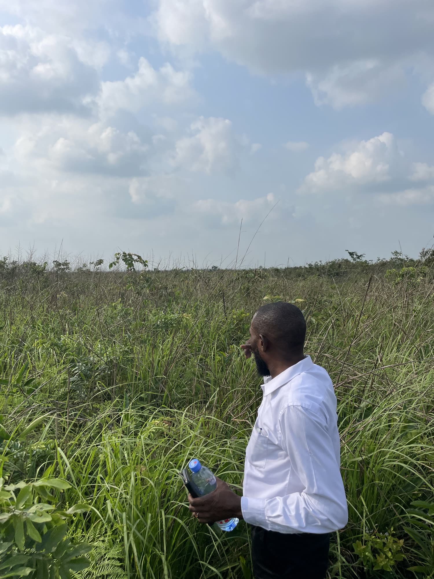 Nos équipes sur les terres de Dumi, plateau des Batéké